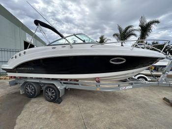 Chaparral 225 SSi Sports Cabin