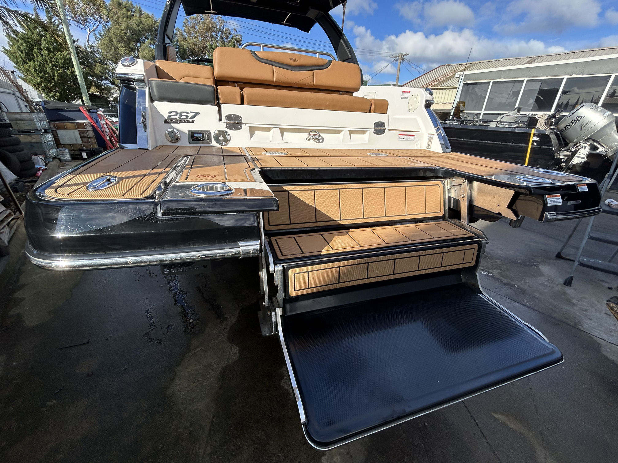 Chaparral 267SSx Premium Bowrider - Image 5