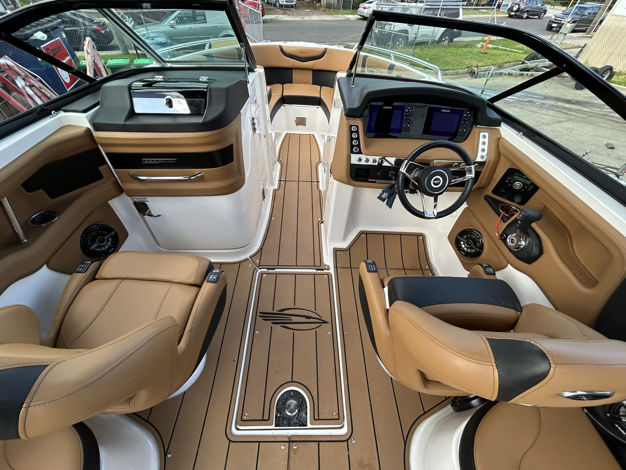 Chaparral 267SSx Premium Bowrider - Image 9
