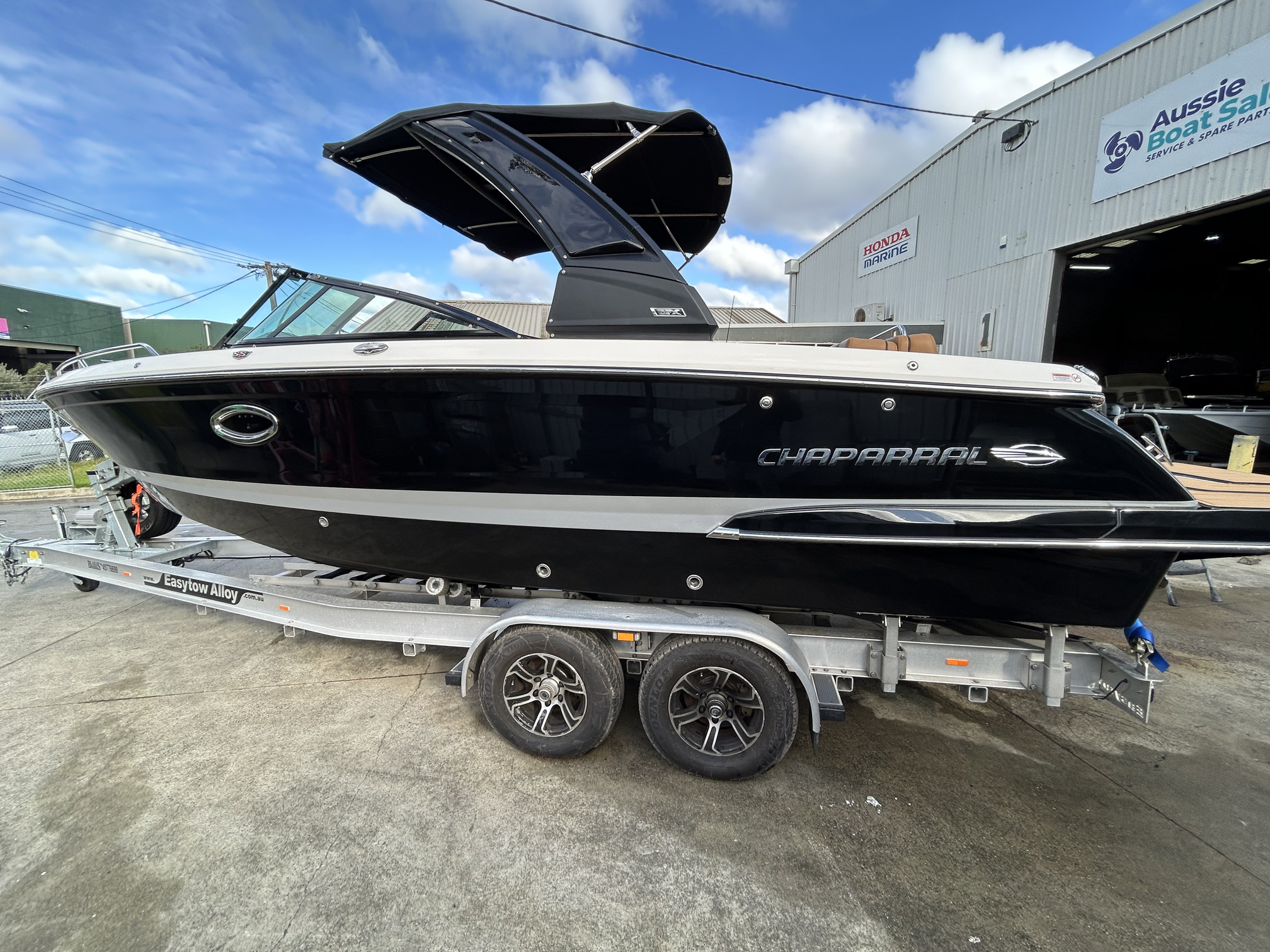 Chaparral 267SSx Premium Bowrider - Image 4