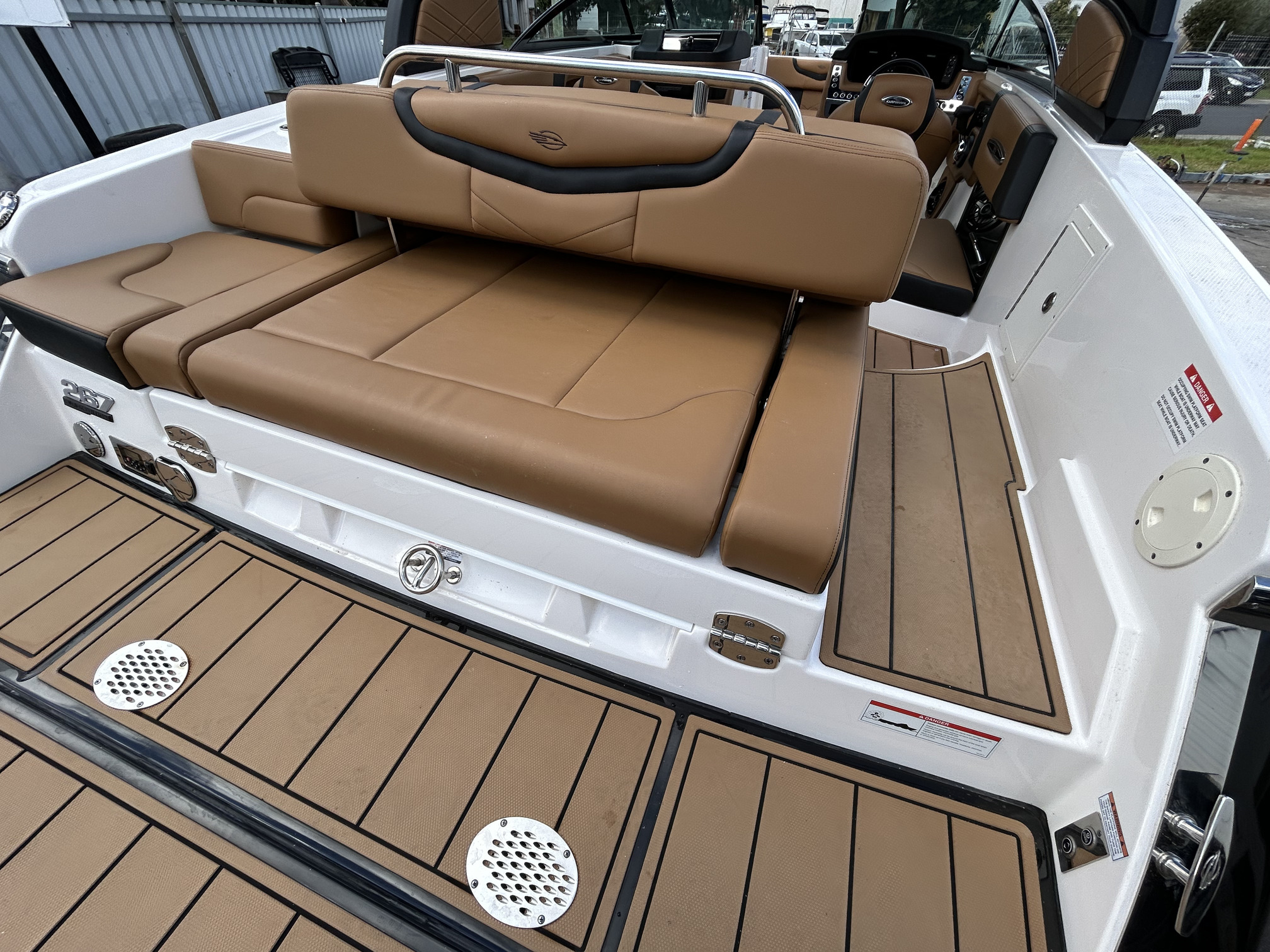 Chaparral 267SSx Premium Bowrider - Image 15